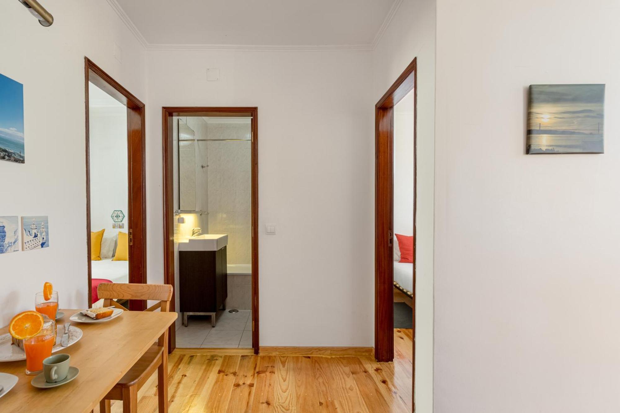 Miradouro Penha De Franca Duplex Apartment Lisbon Bagian luar foto